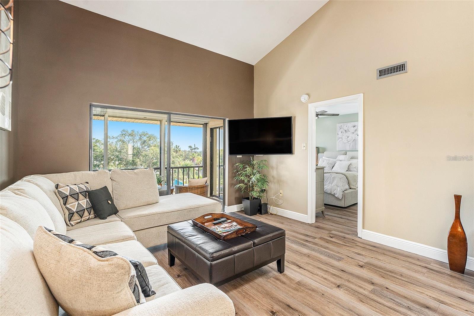 Image 5 of 37 For 8210 Aquila Street 223