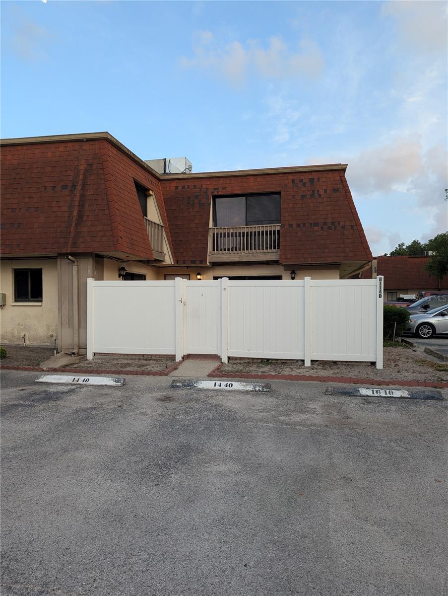 Image 2 of 8 For 8114 Oak Trace Way D