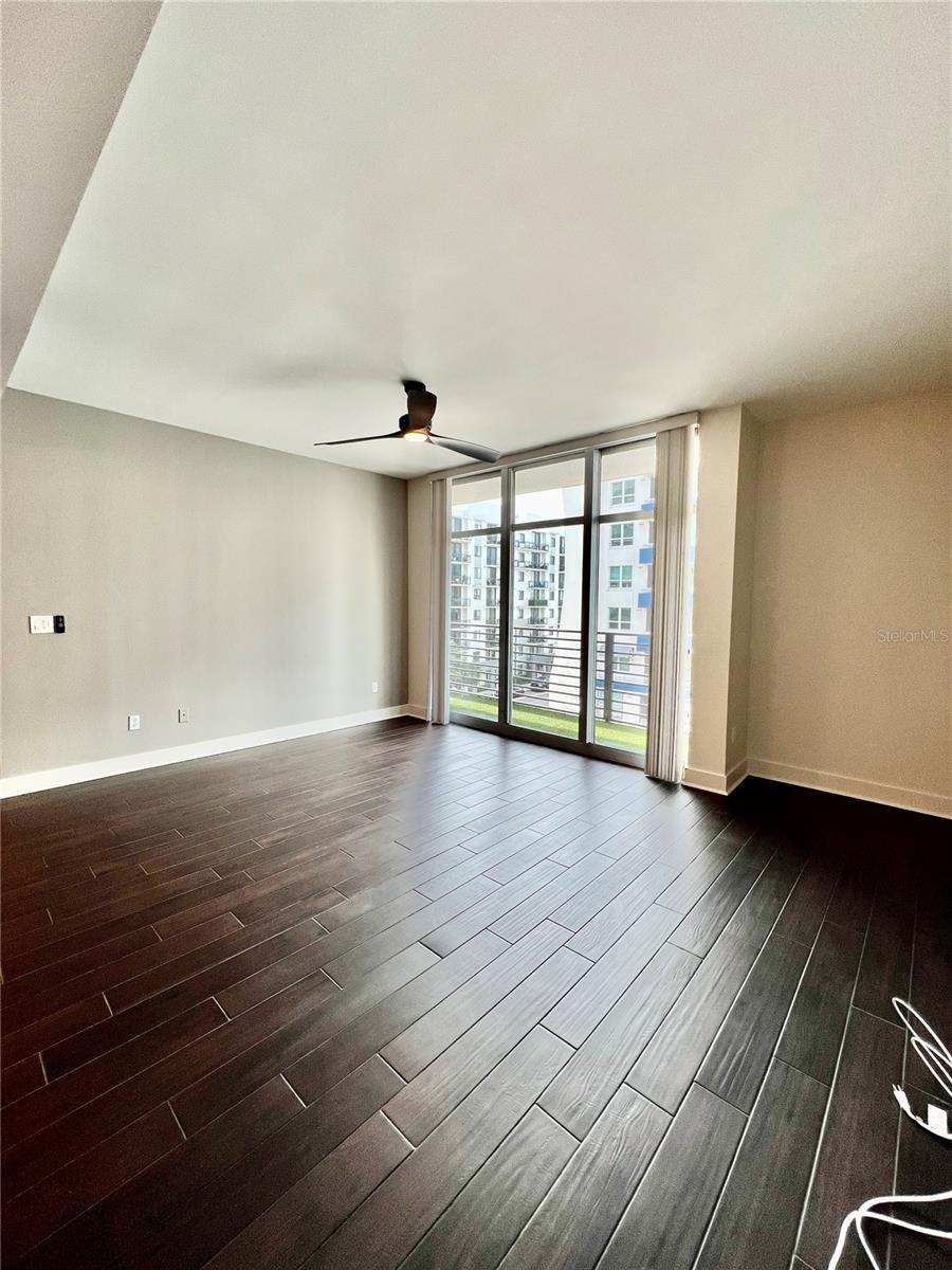 Image 14 of 32 For 1120 Kennedy Boulevard 411