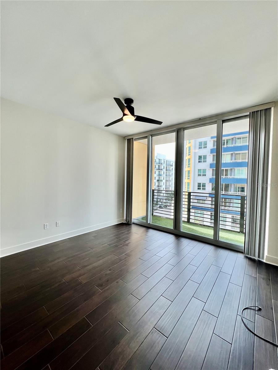 Image 25 of 32 For 1120 Kennedy Boulevard 411