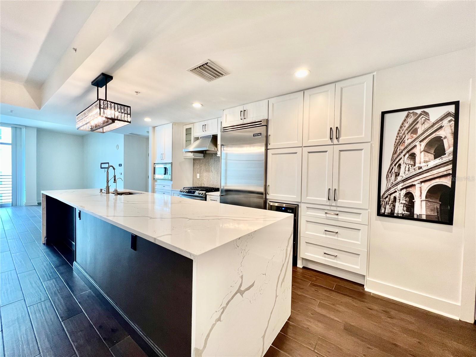 Image 4 of 32 For 1120 Kennedy Boulevard 411