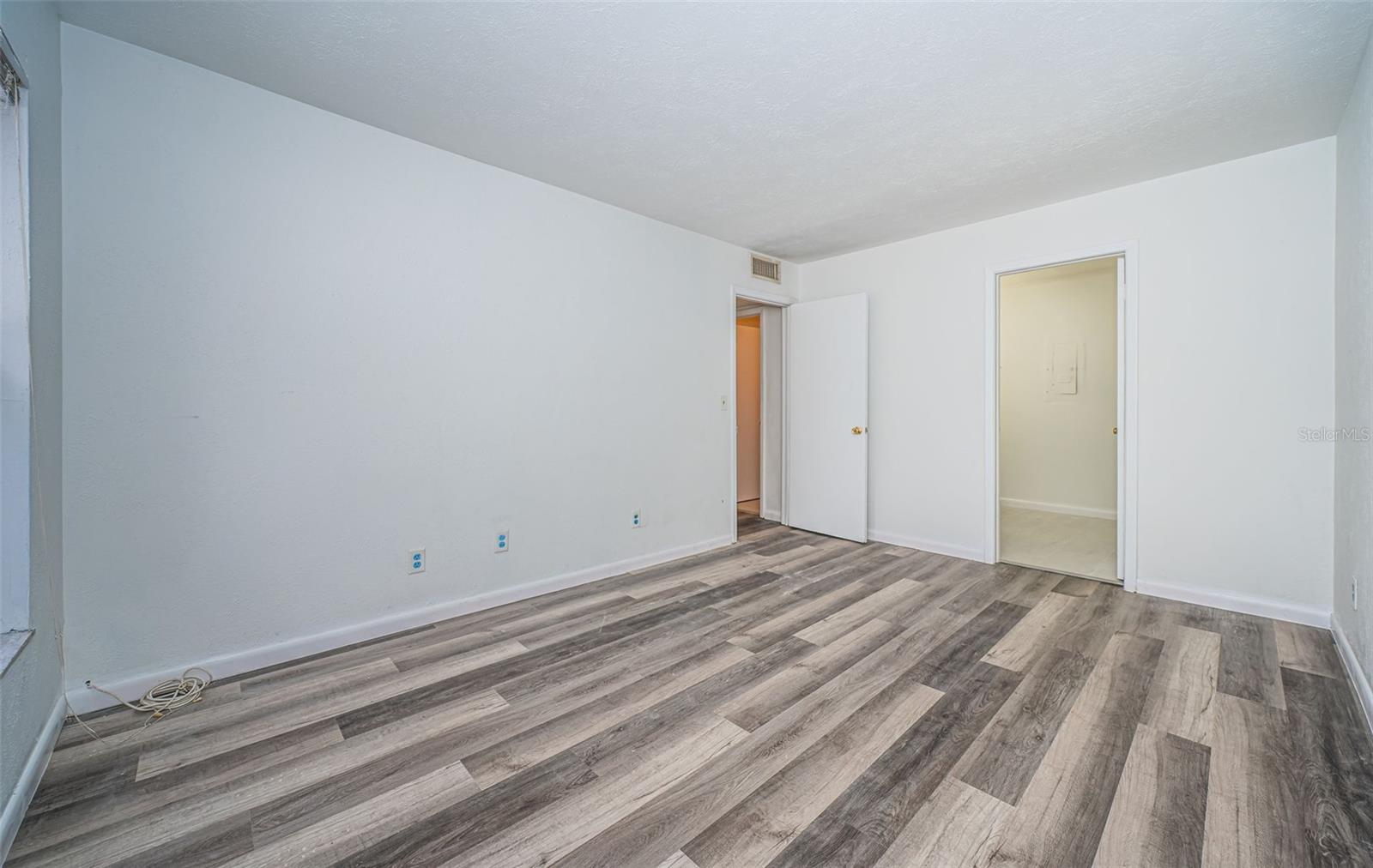Image 9 of 39 For 1799 Highland Avenue 106