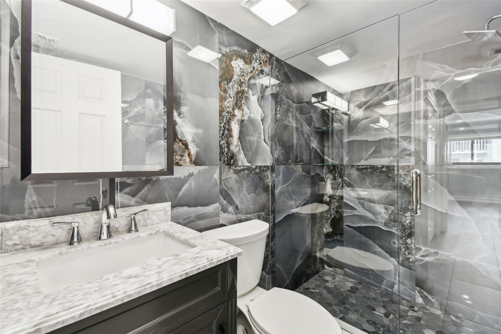 Image 22 of 50 For 2942 Bay Drive 36