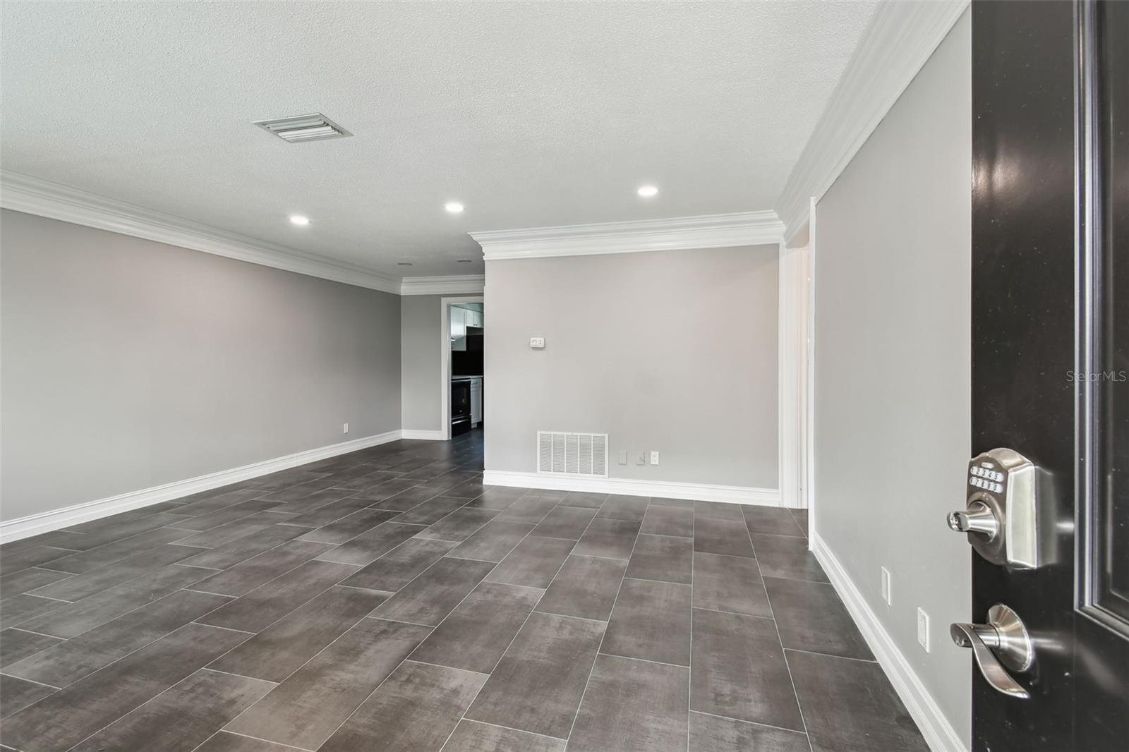 Image 5 of 50 For 2942 Bay Drive 36