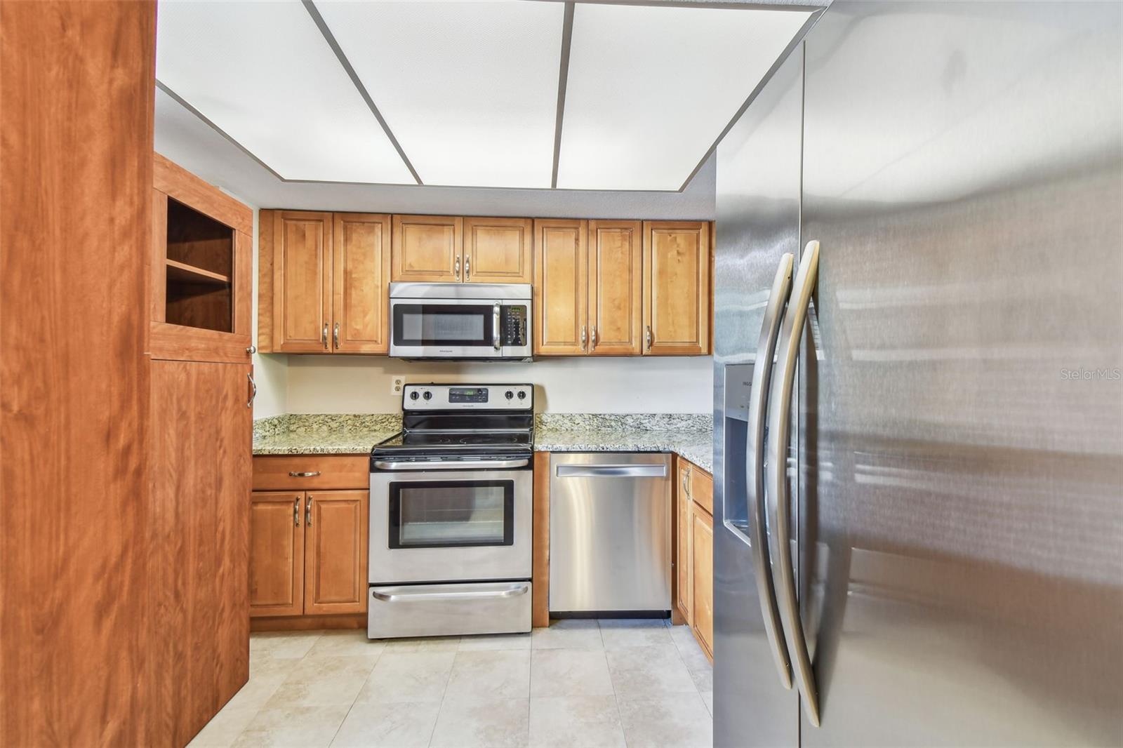 Image 11 of 90 For 13618 Greenfield Drive 105