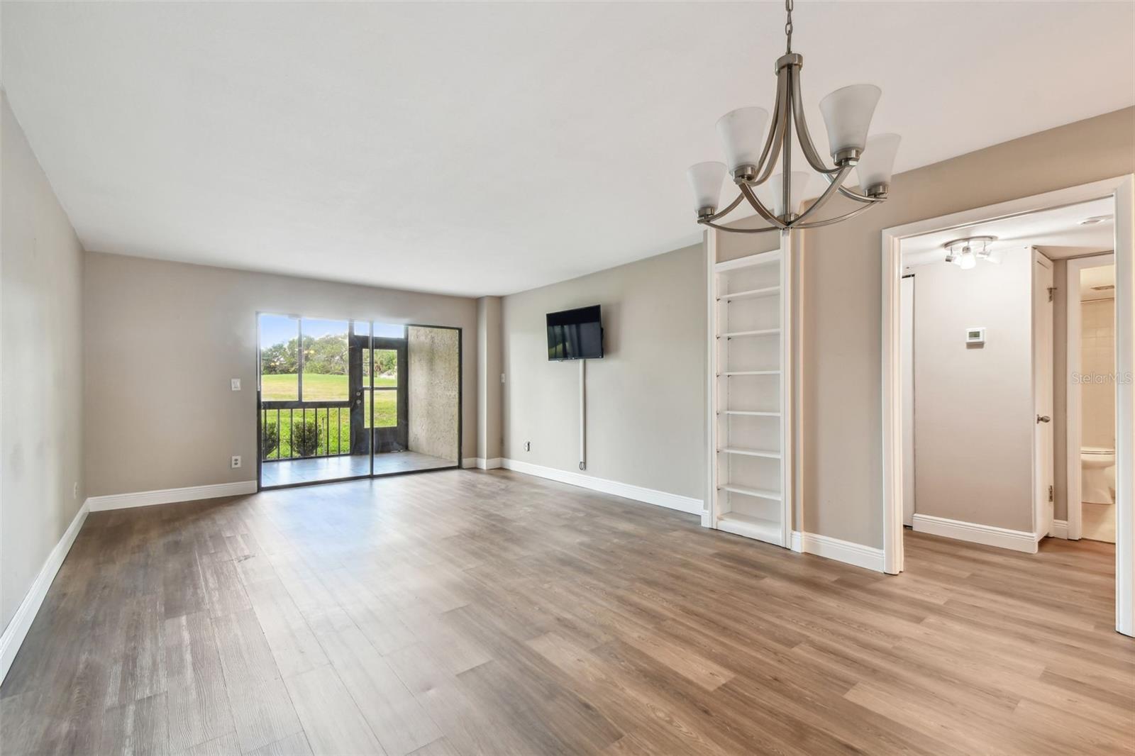 Image 13 of 90 For 13618 Greenfield Drive 105