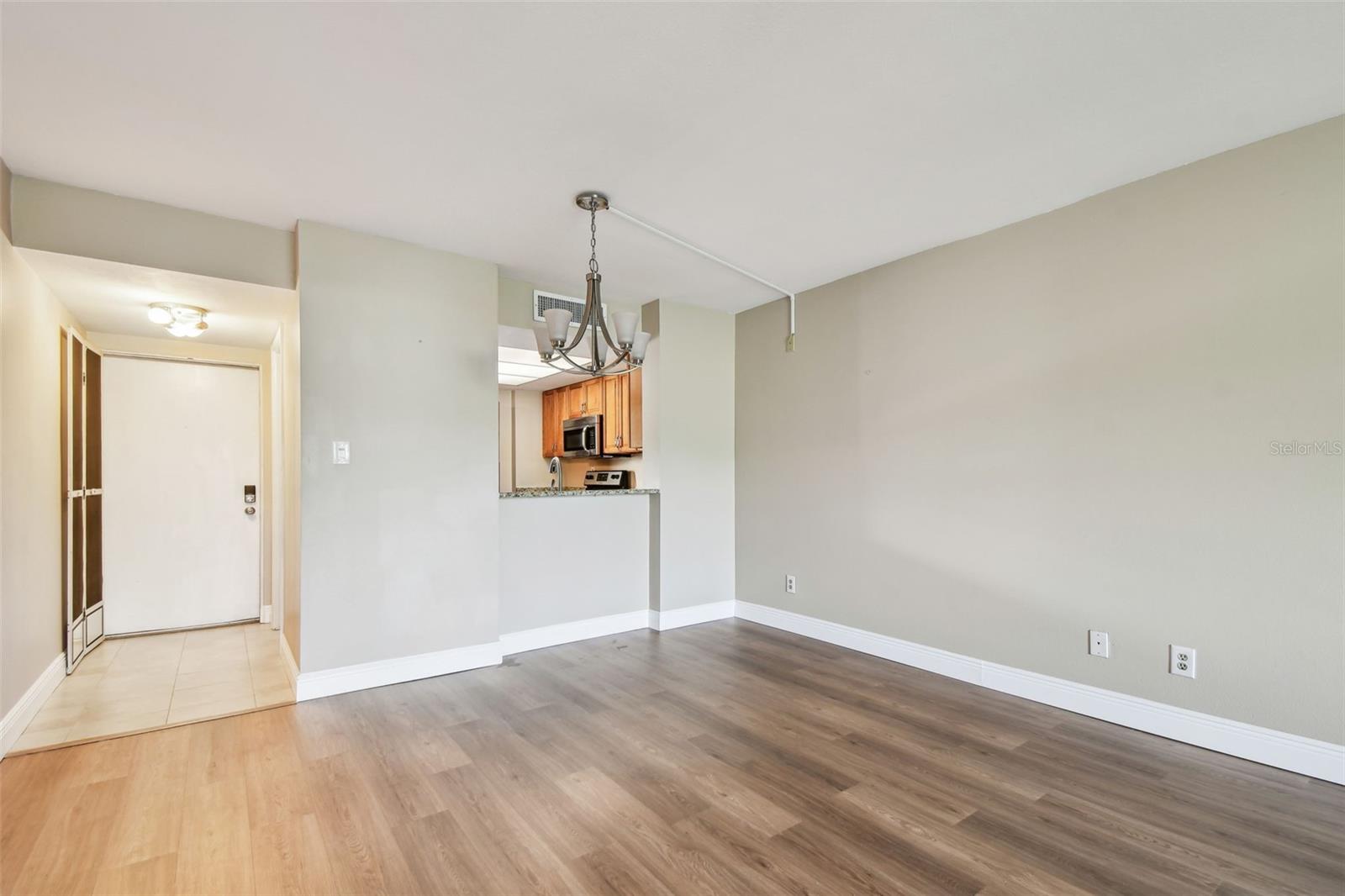 Image 17 of 90 For 13618 Greenfield Drive 105