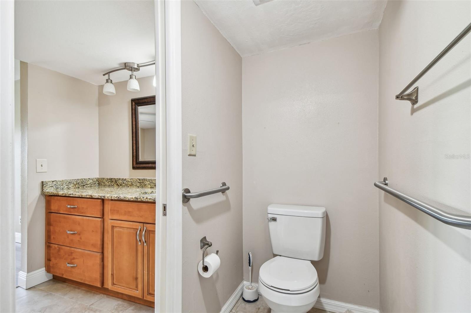 Image 30 of 90 For 13618 Greenfield Drive 105