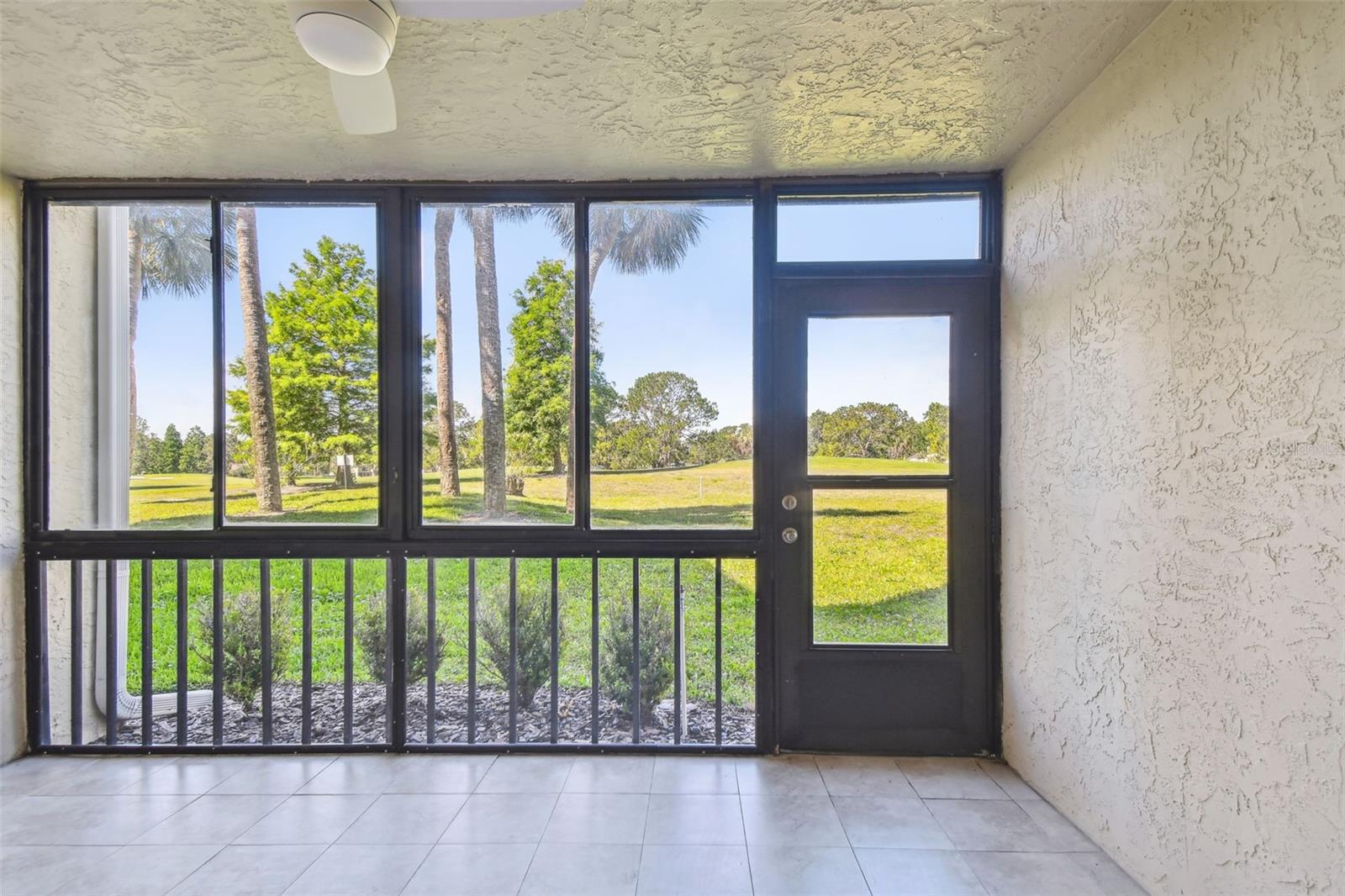 Image 33 of 90 For 13618 Greenfield Drive 105
