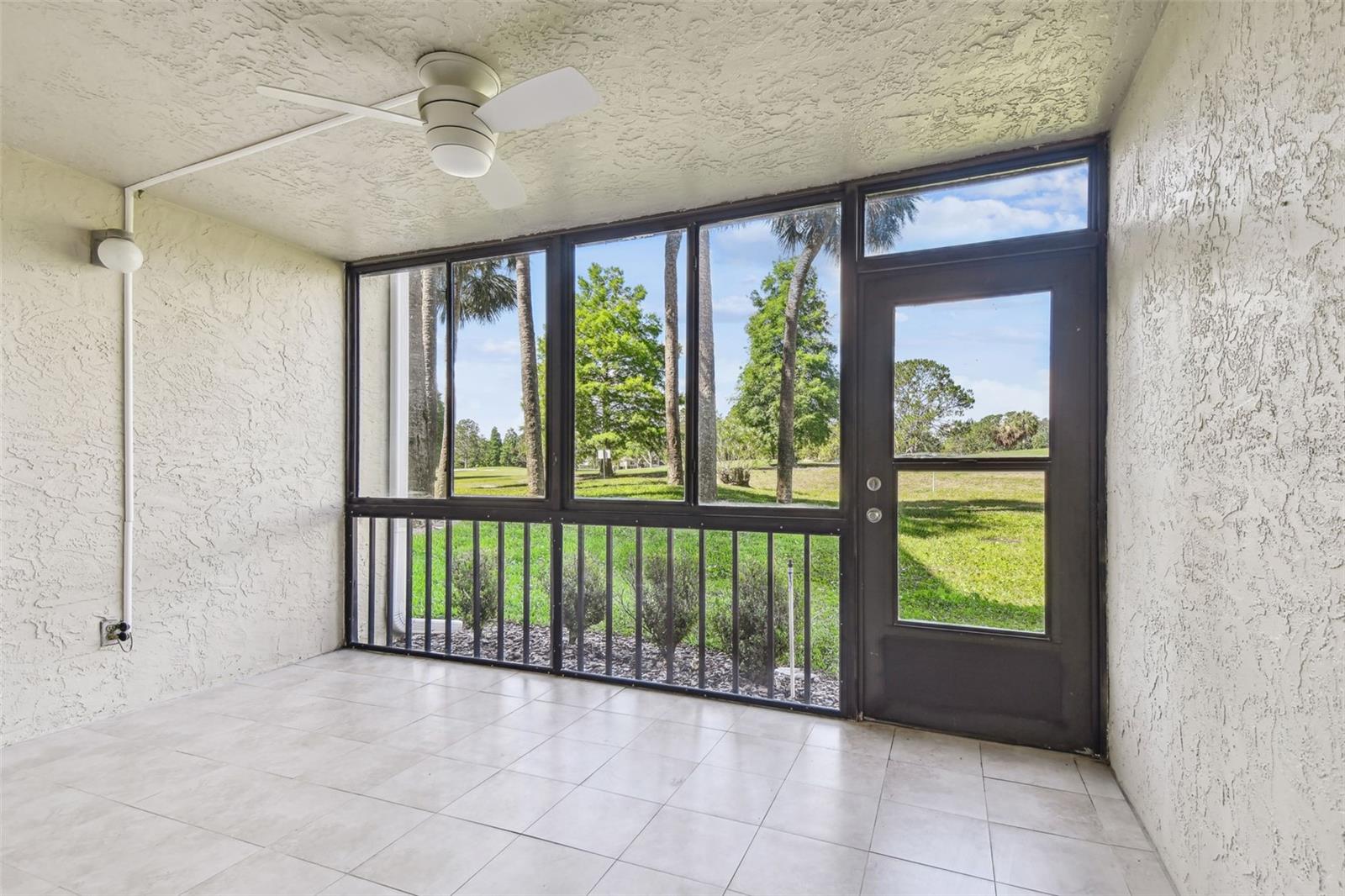 Image 34 of 90 For 13618 Greenfield Drive 105