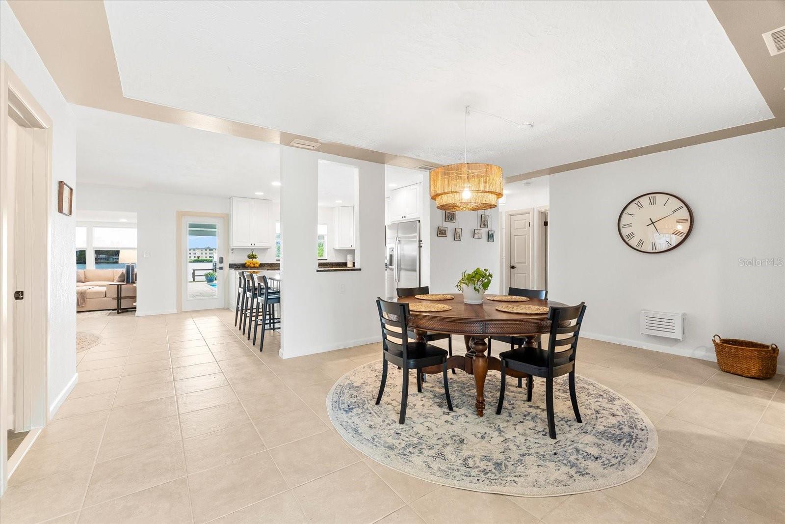 Image 5 of 62 For 8848 Sunlit Cove Drive Ne