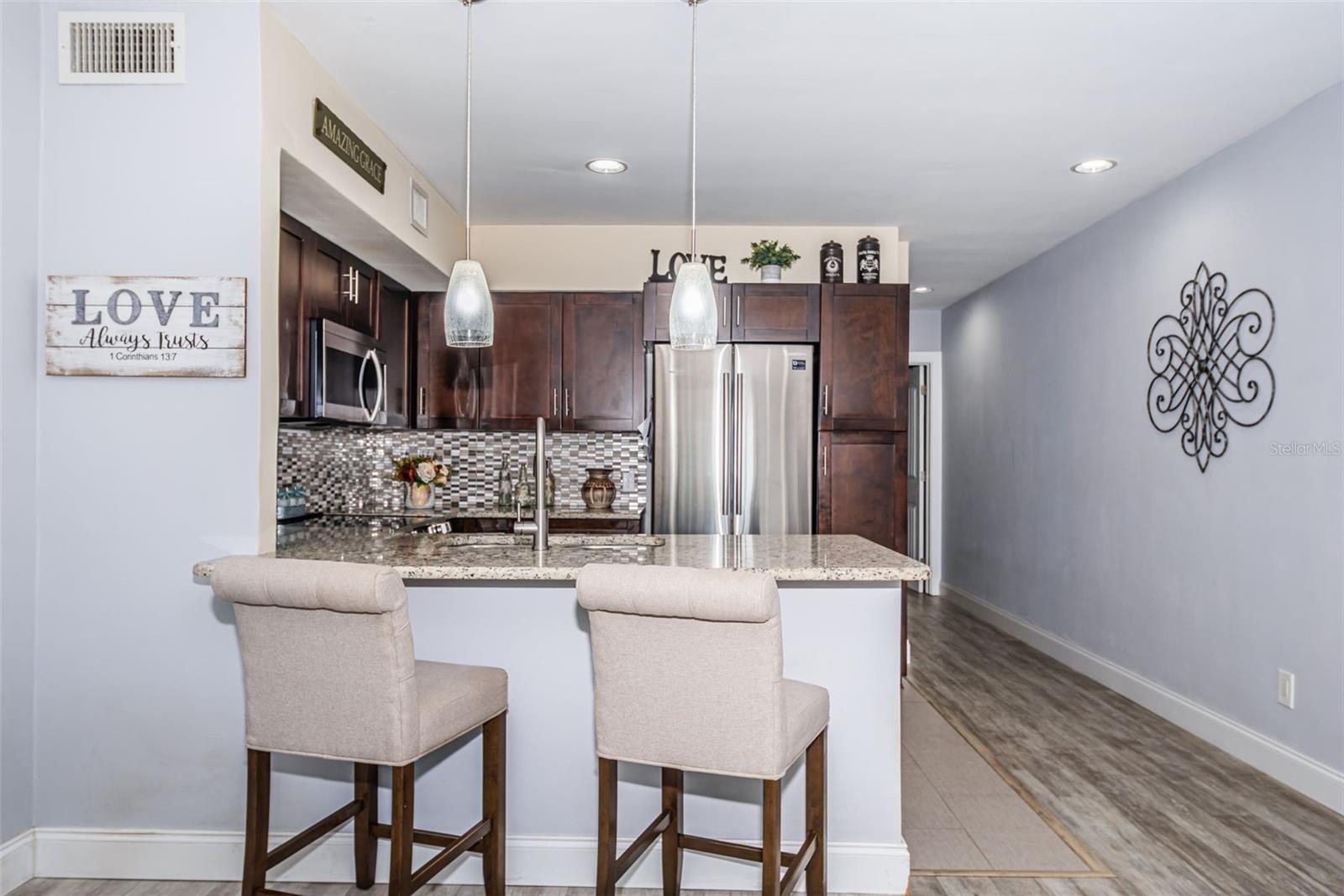 Image 10 of 41 For 5694 40th Terrace N 423