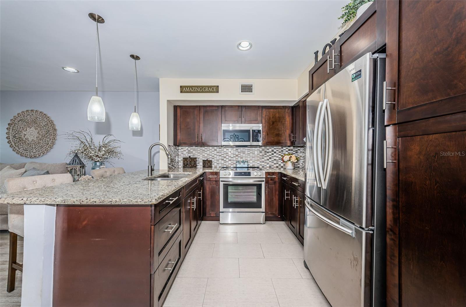 Image 11 of 41 For 5694 40th Terrace N 423