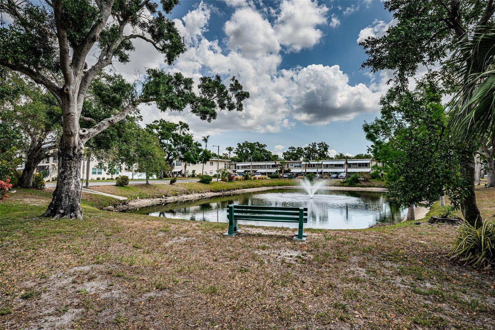 Image 29 of 41 For 5694 40th Terrace N 423