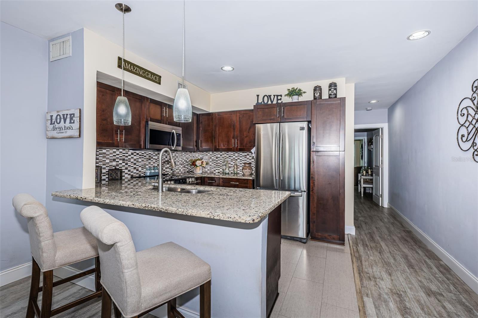 Image 9 of 41 For 5694 40th Terrace N 423