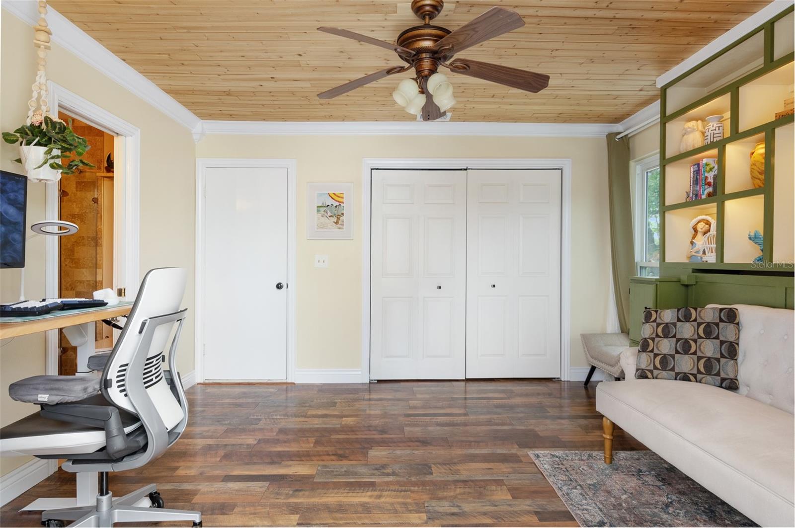 Image 30 of 52 For 854 77th Avenue N