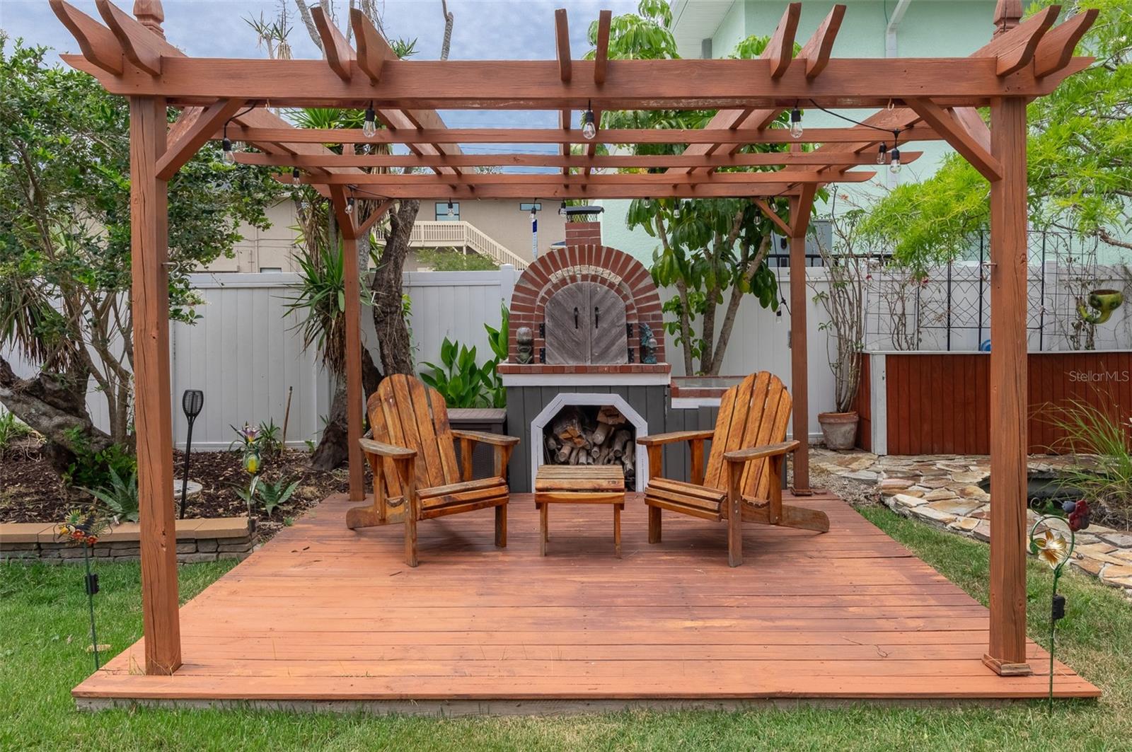 Image 36 of 52 For 854 77th Avenue N