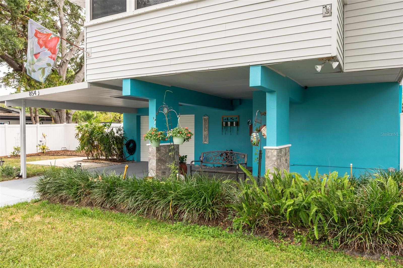 Image 7 of 52 For 854 77th Avenue N