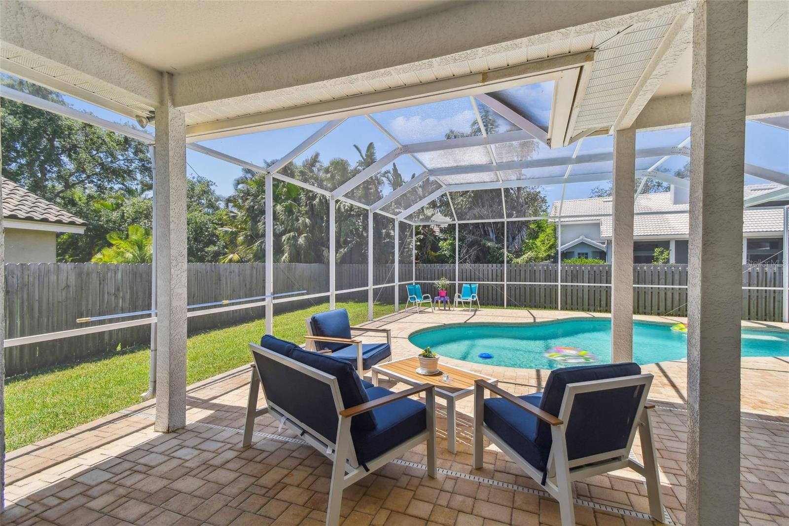 Image 11 of 82 For 5001 Queen Palm Terrace Ne