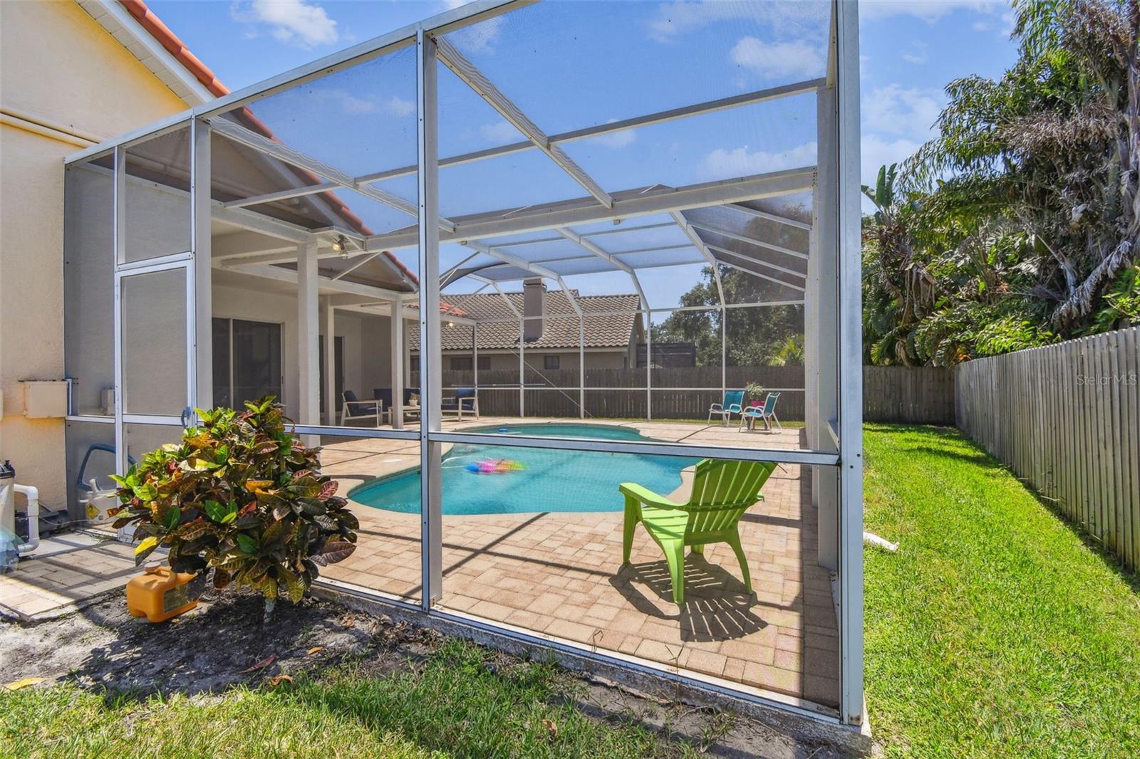 Image 18 of 82 For 5001 Queen Palm Terrace Ne