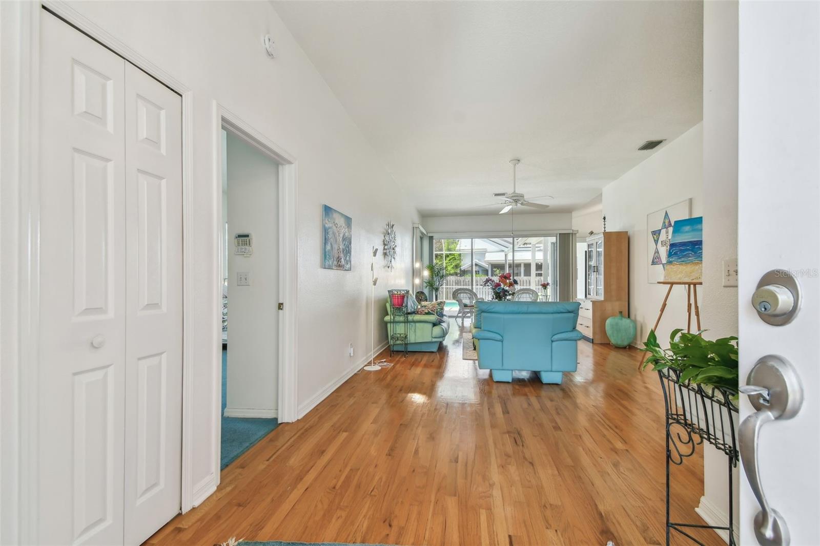Image 22 of 82 For 5001 Queen Palm Terrace Ne