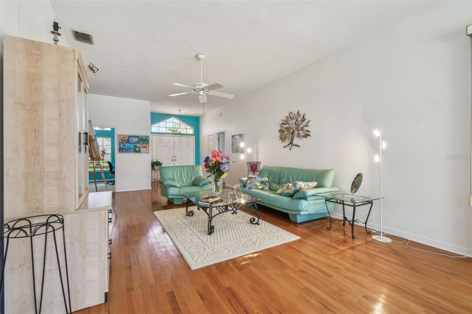 Image 25 of 82 For 5001 Queen Palm Terrace Ne
