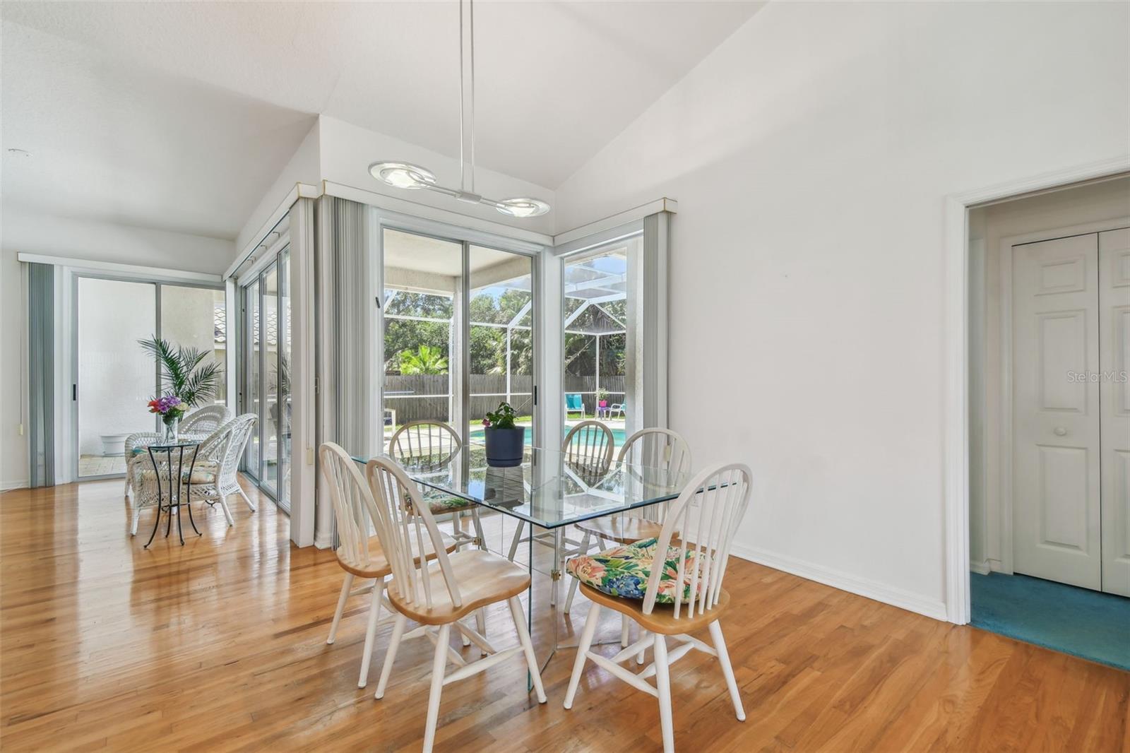 Image 30 of 82 For 5001 Queen Palm Terrace Ne