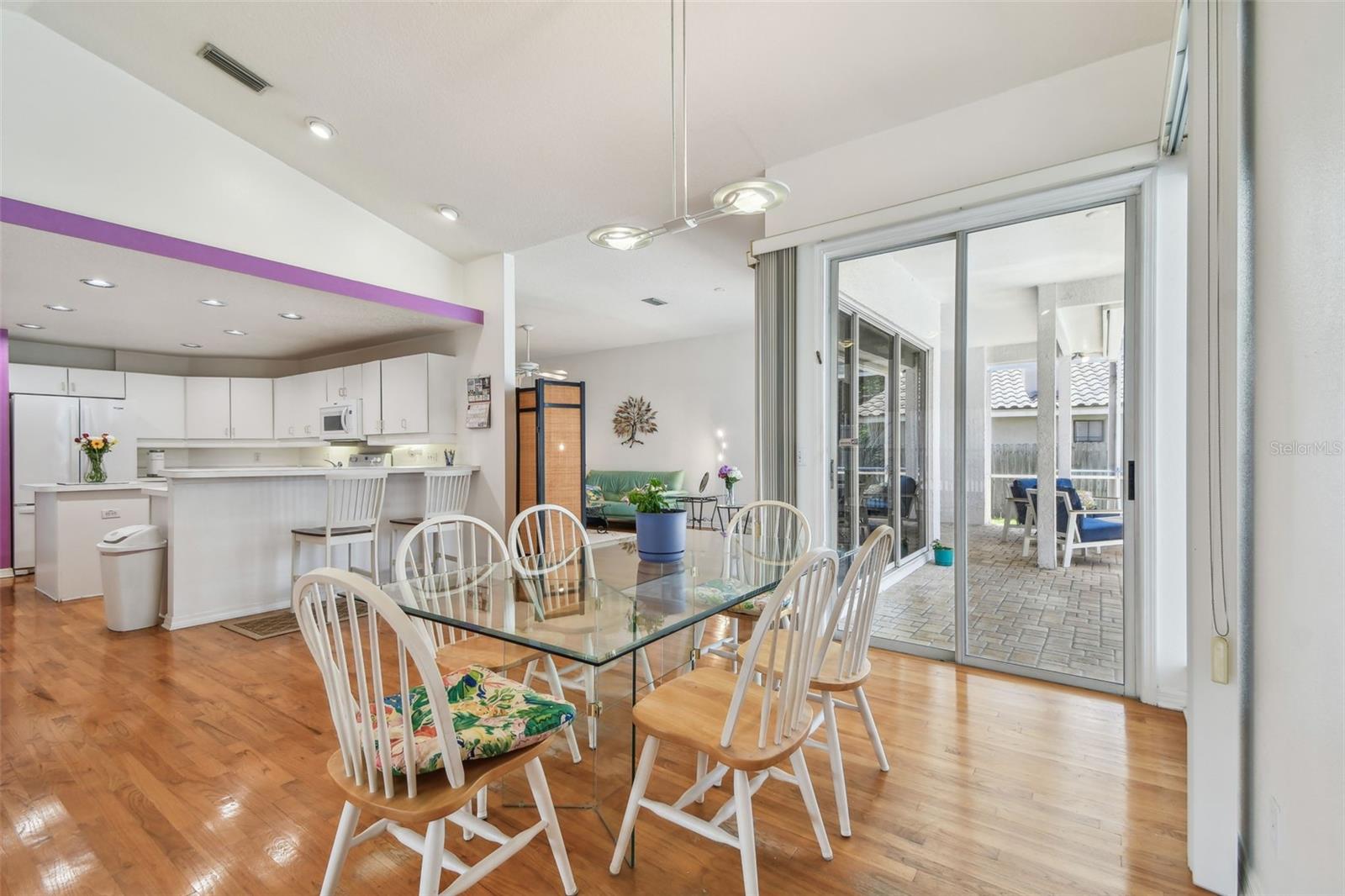 Image 32 of 82 For 5001 Queen Palm Terrace Ne