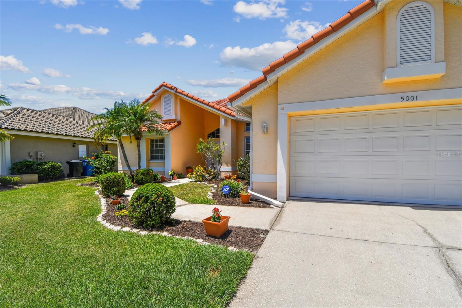 Image 4 of 82 For 5001 Queen Palm Terrace Ne