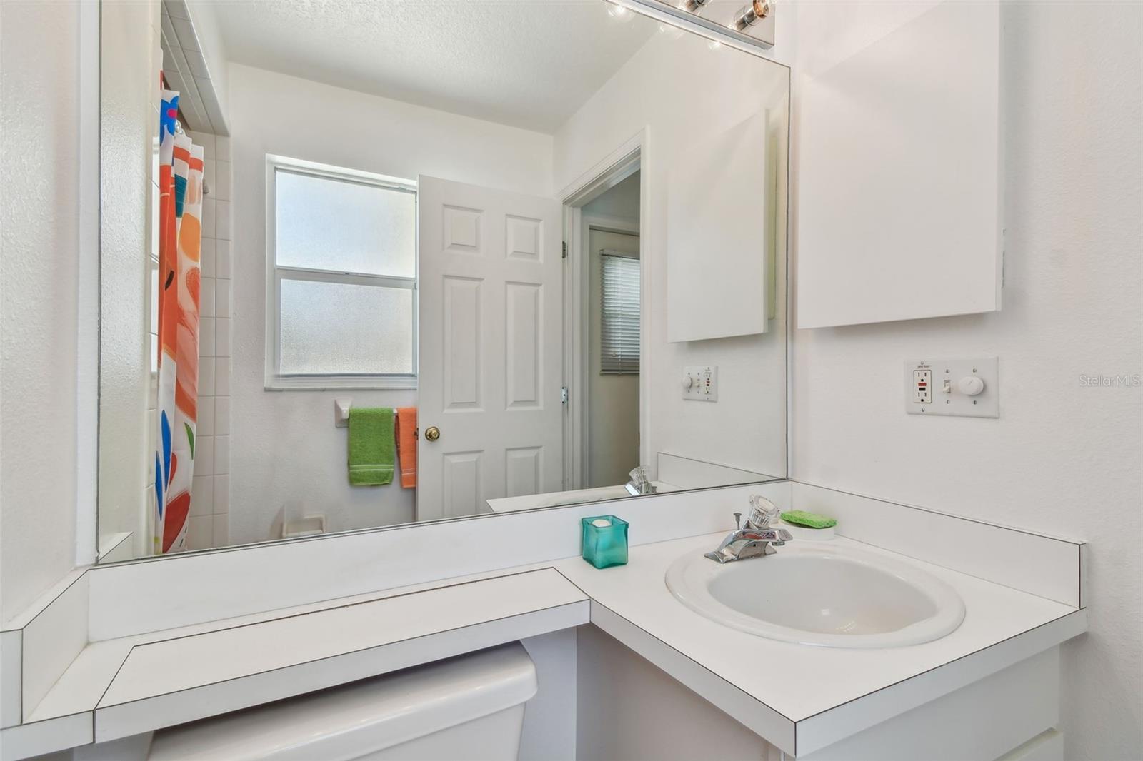 Image 65 of 82 For 5001 Queen Palm Terrace Ne