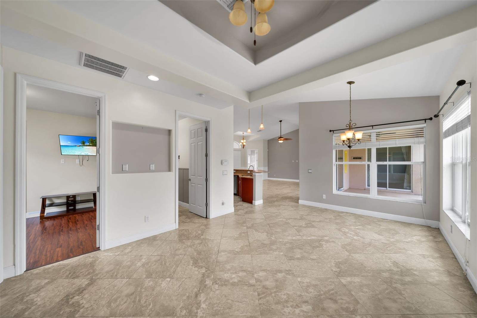 Image 20 of 40 For 3326 8th St  