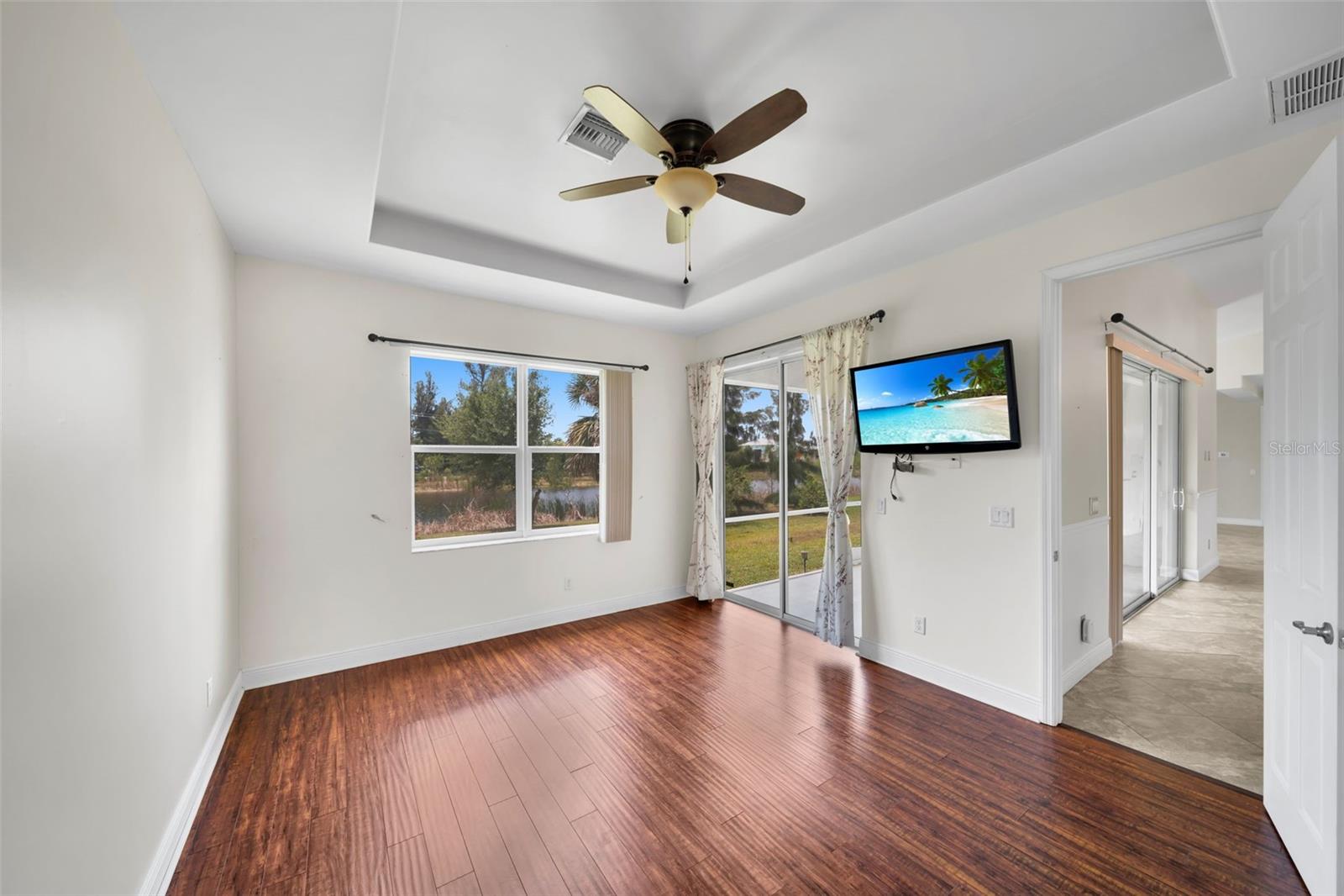 Image 23 of 40 For 3326 8th St  
