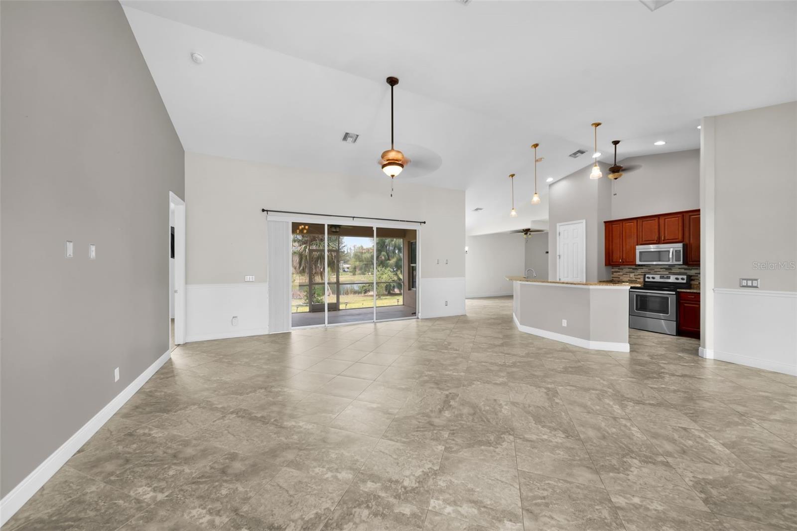 Image 8 of 40 For 3326 8th St  