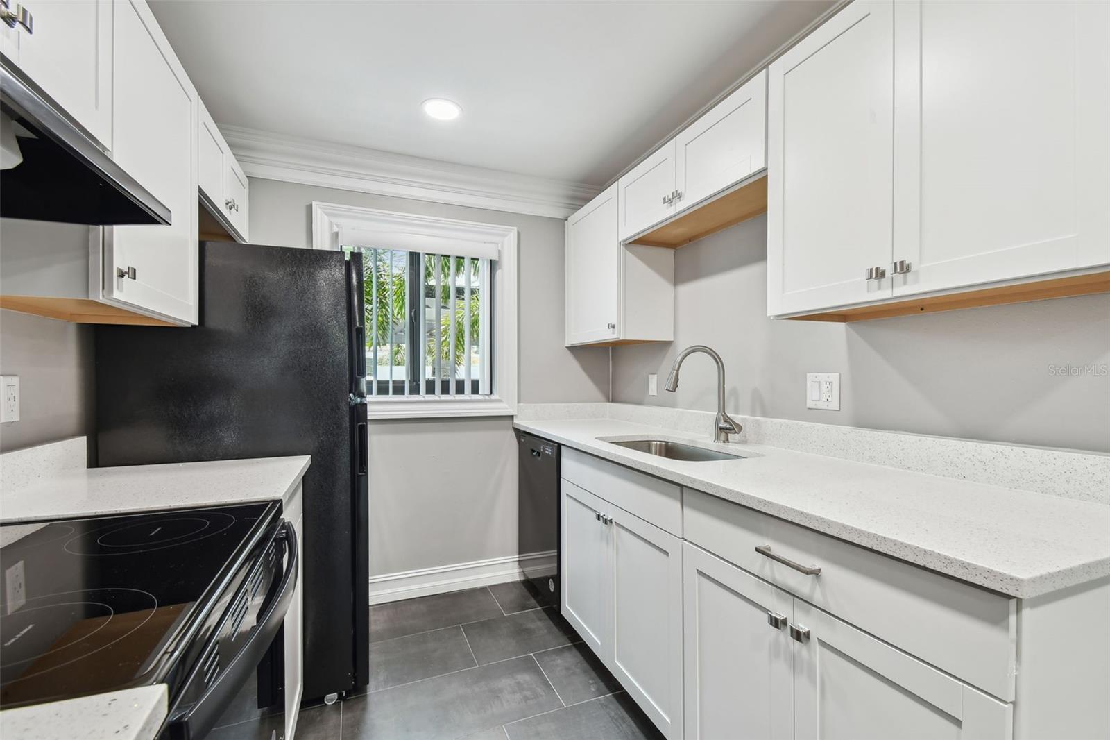 Image 12 of 54 For 2942 Bay Drive 12
