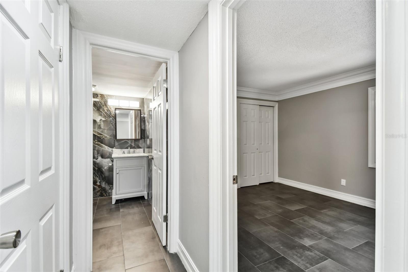 Image 15 of 54 For 2942 Bay Drive 12