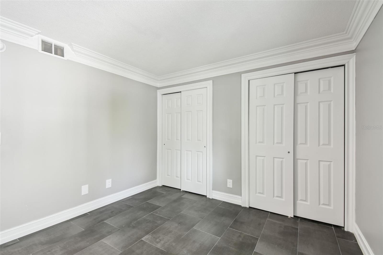 Image 17 of 54 For 2942 Bay Drive 12
