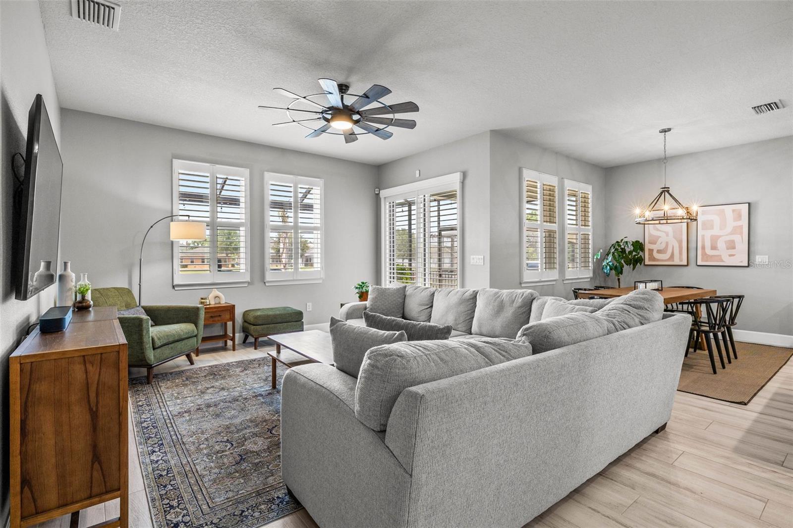 Image 16 of 51 For 11322 Lake Lucaya Drive