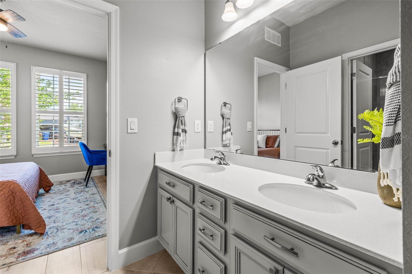 Image 20 of 51 For 11322 Lake Lucaya Drive