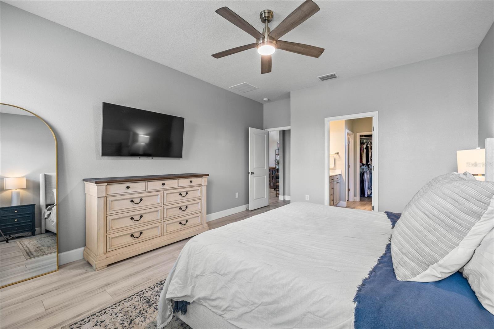 Image 23 of 51 For 11322 Lake Lucaya Drive