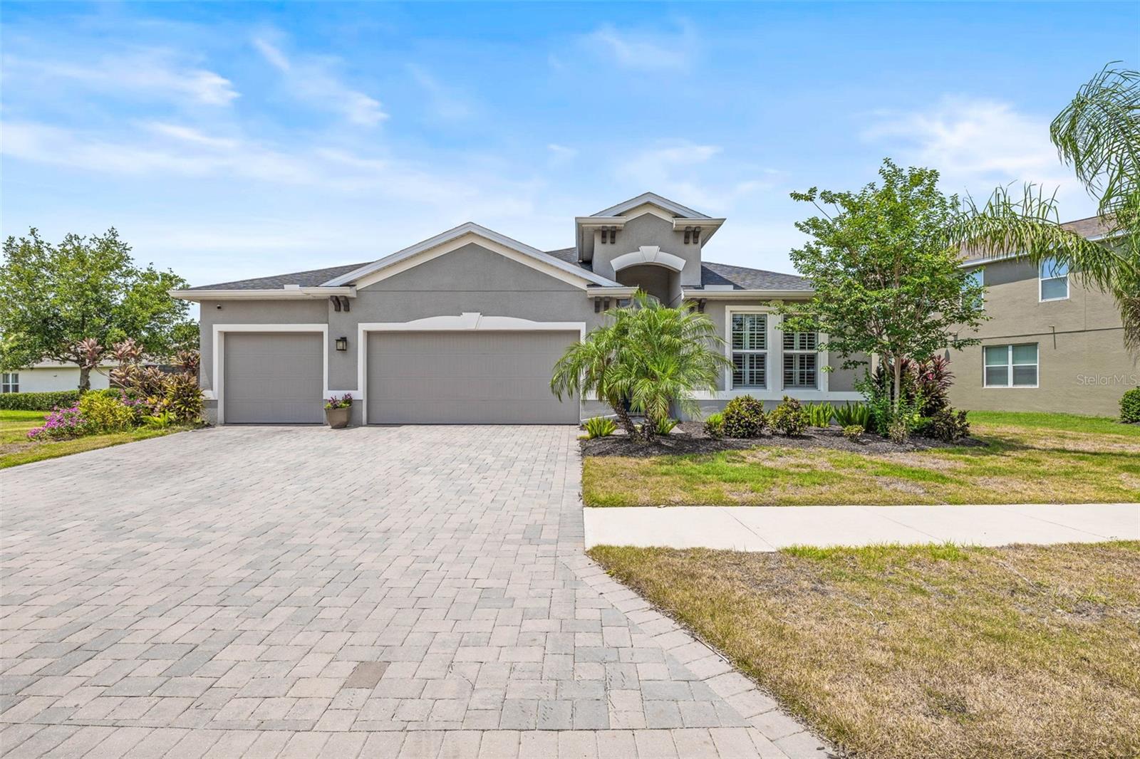 Image 8 of 51 For 11322 Lake Lucaya Drive