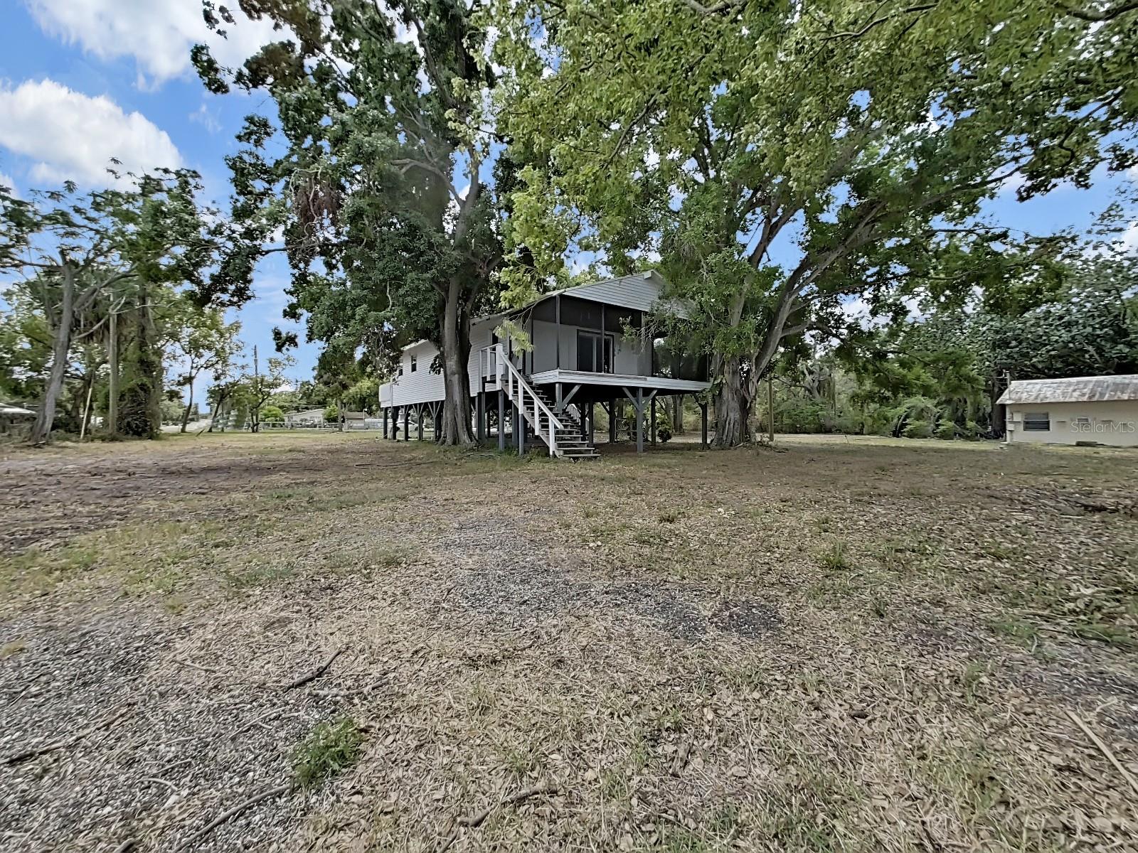 Image 32 of 36 For 6610 Myrna Dr