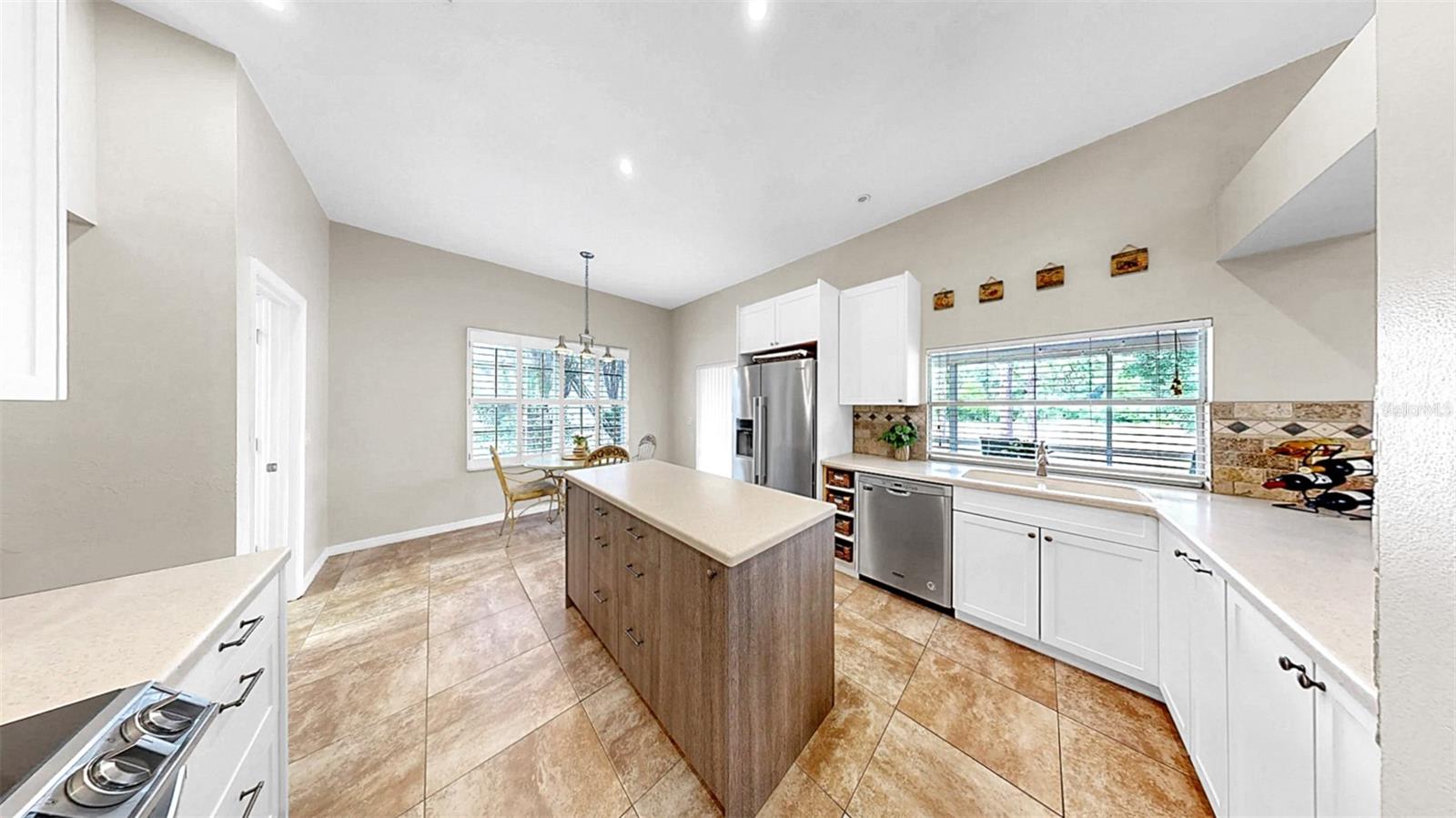 Image 12 of 48 For 9535 Norchester Circle