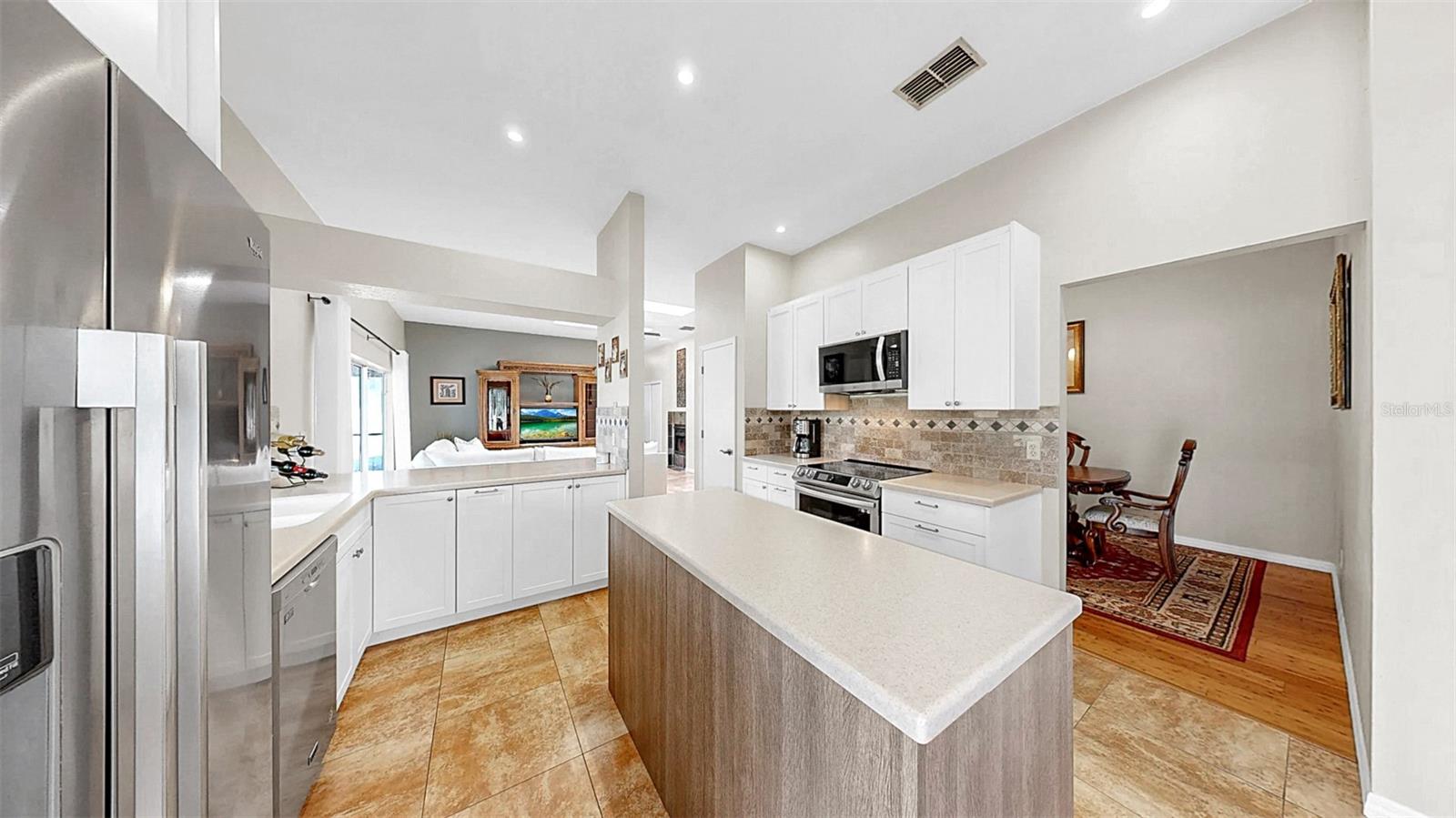 Image 17 of 48 For 9535 Norchester Circle