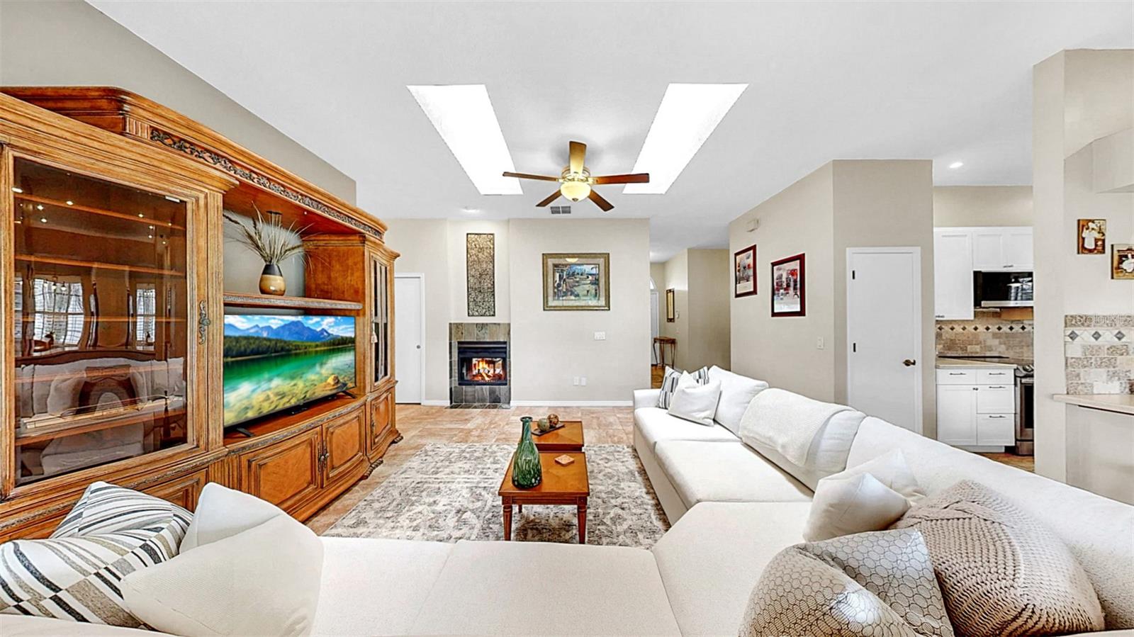 Image 22 of 48 For 9535 Norchester Circle