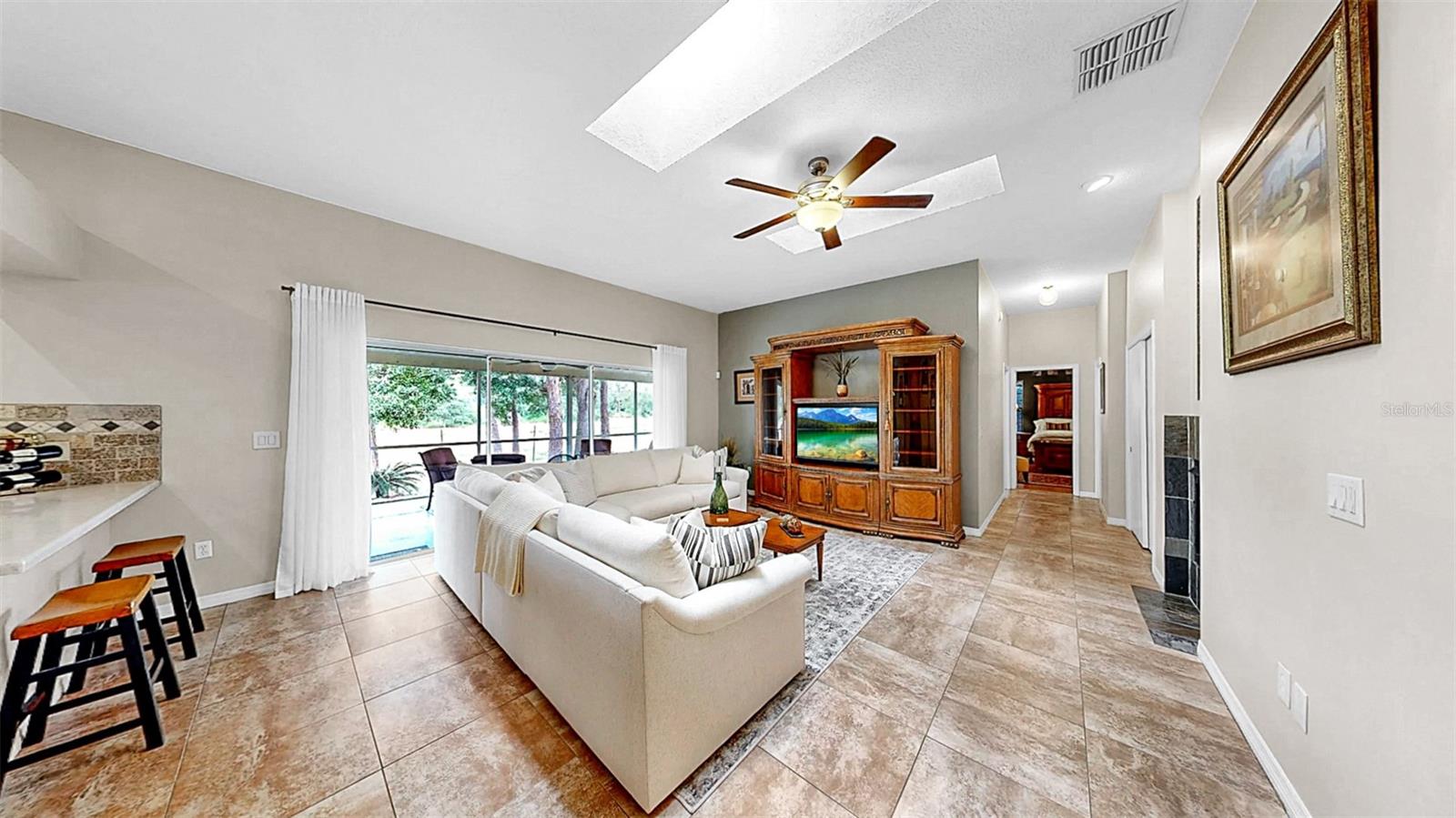 Image 24 of 48 For 9535 Norchester Circle