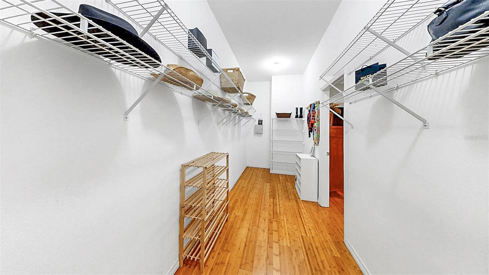 Image 33 of 48 For 9535 Norchester Circle