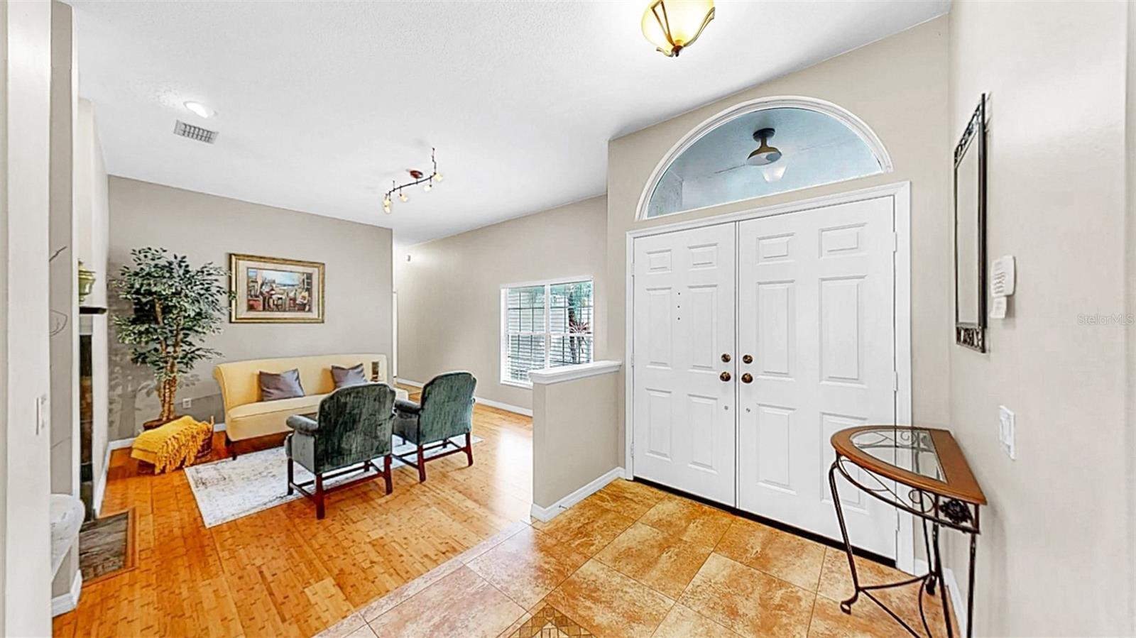Image 5 of 48 For 9535 Norchester Circle