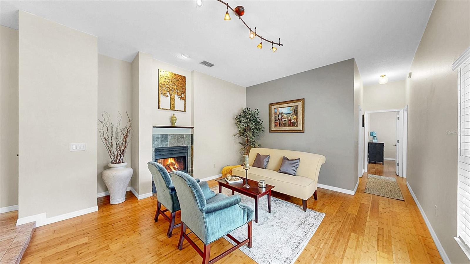 Image 7 of 48 For 9535 Norchester Circle