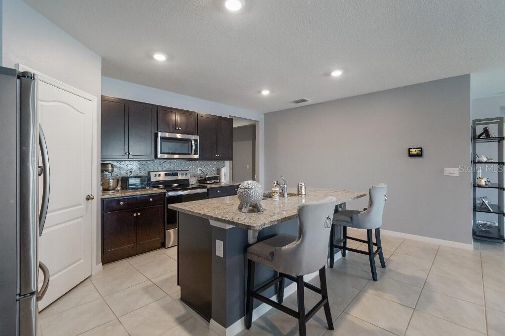 Image 2 of 14 For 9532 Black Walnut Drive