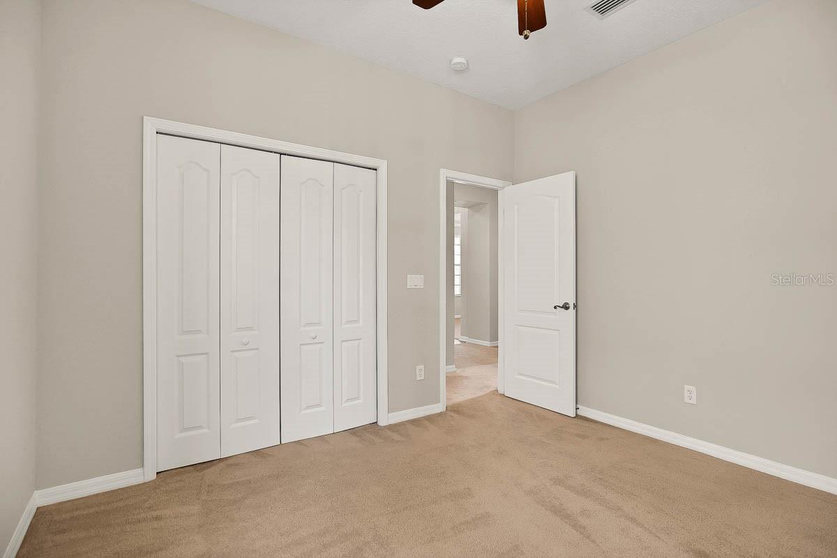Image 11 of 37 For 16205 Palmettoglen Court